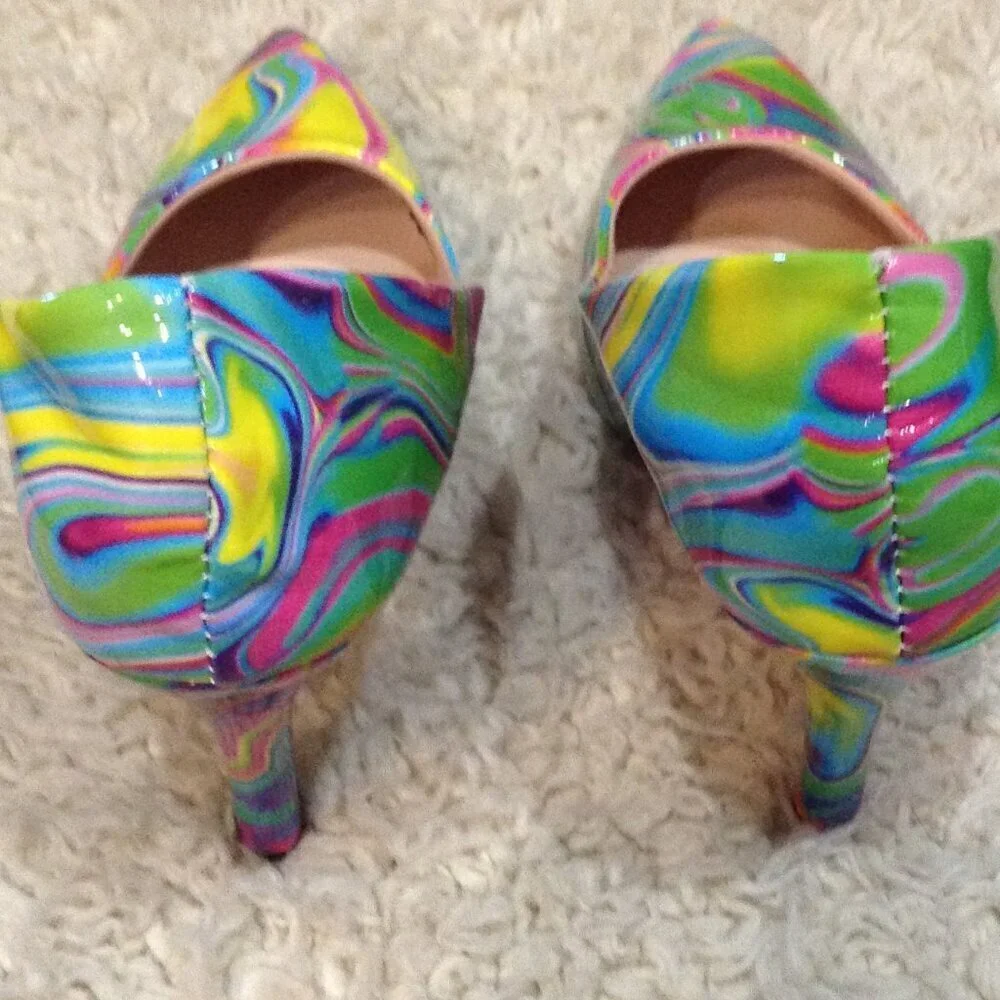 Source Unknown psychedelic pumps